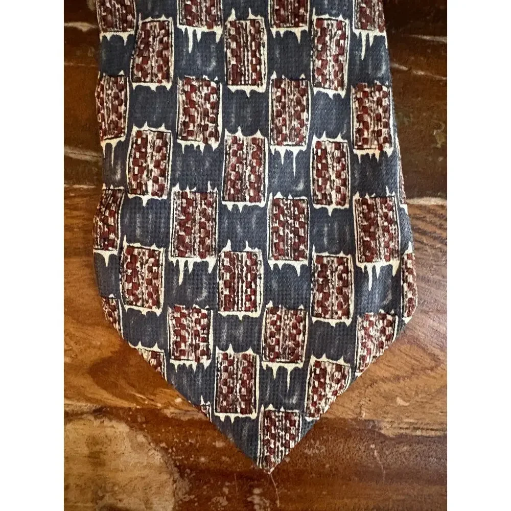 Vito Rufolo 100% Silk Tie Made in Italy Gray Rust Geometric Print 62” Long